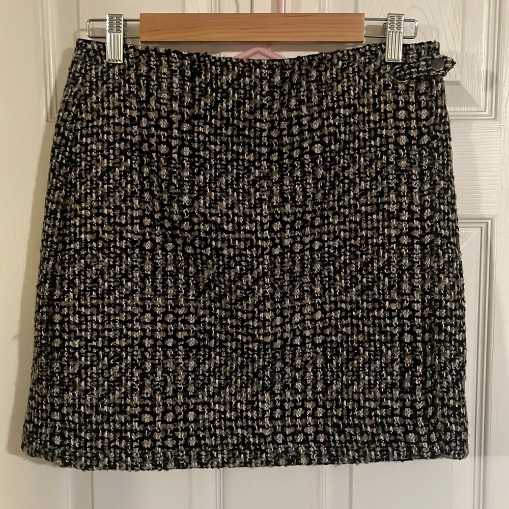 Banana Republic skirt - size 6